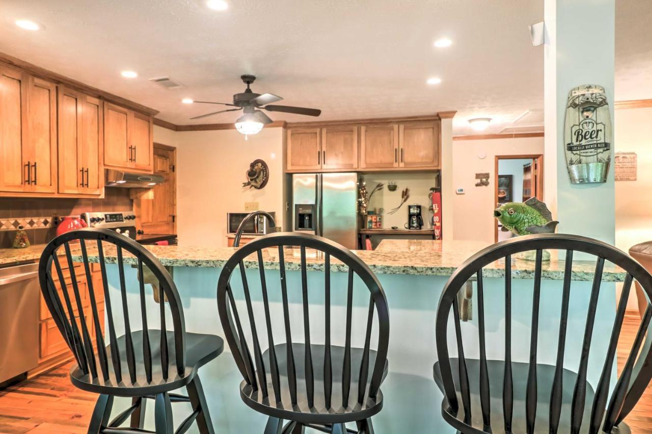 Whitewater Woods Waterfront West Point Lake Cabin With Private Dock! מראה חיצוני תמונה
