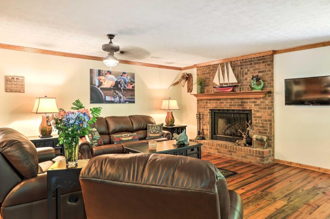 Whitewater Woods Waterfront West Point Lake Cabin With Private Dock! מראה חיצוני תמונה