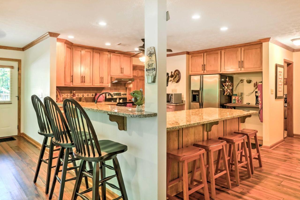 Whitewater Woods Waterfront West Point Lake Cabin With Private Dock! מראה חיצוני תמונה