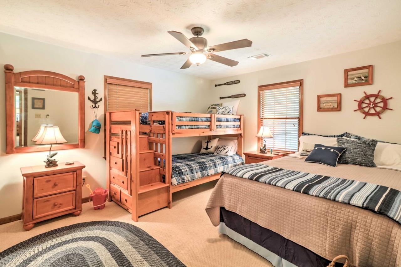 Whitewater Woods Waterfront West Point Lake Cabin With Private Dock! מראה חיצוני תמונה