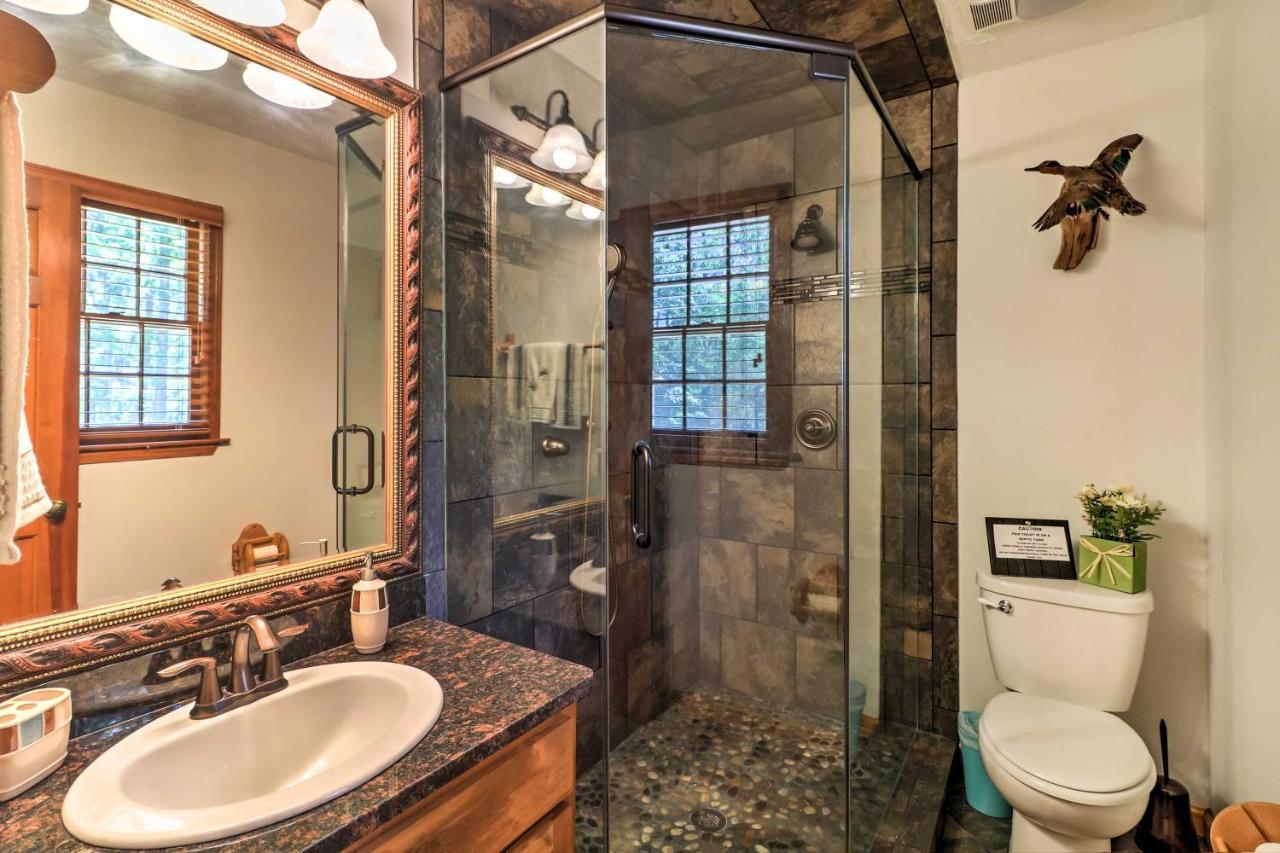 Whitewater Woods Waterfront West Point Lake Cabin With Private Dock! מראה חיצוני תמונה